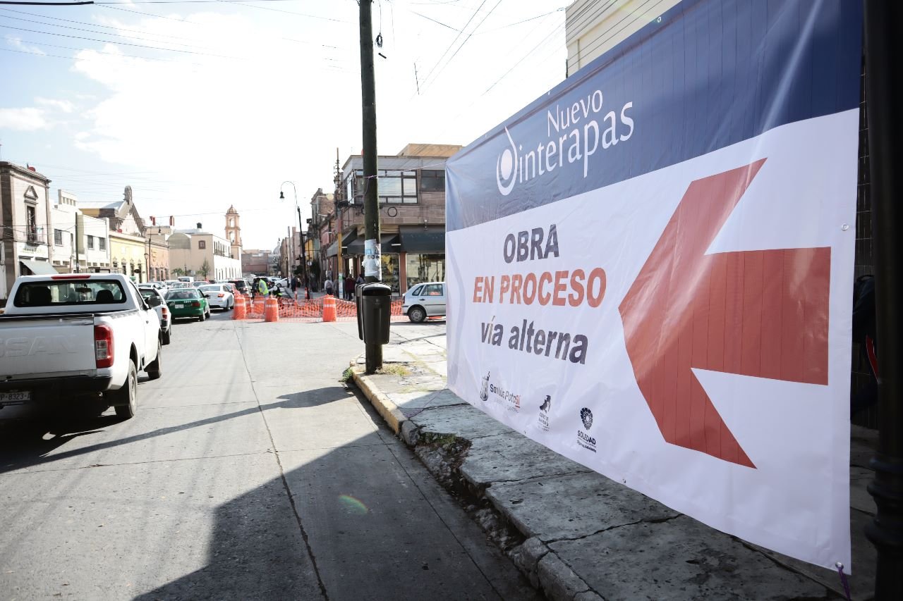 Interapas inicia reposición de drenaje en el primer cuadro del Centro