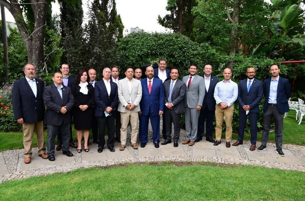 Apoyo unánime de alianza empresarial potosina a Ricardo Gallardo Cardona