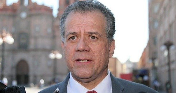 Enrique Galindo designa a Fernando Chávez, representante en el proceso de entrega-recepción