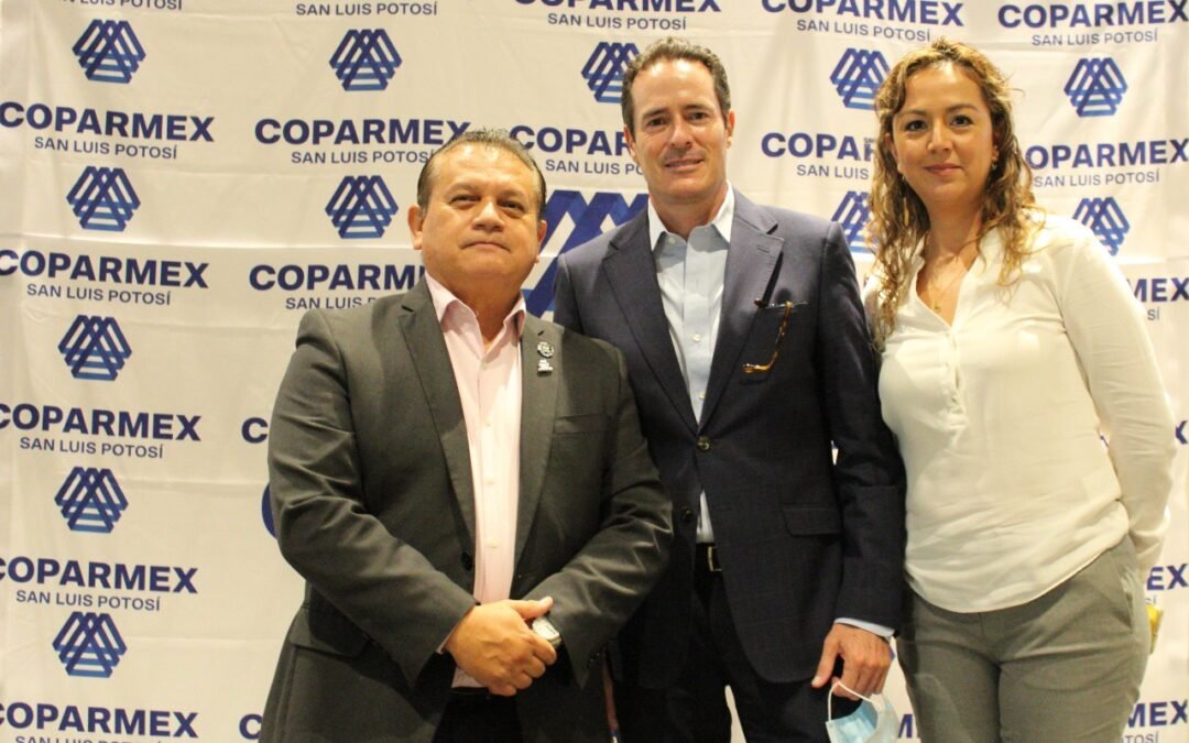 Imparten conferencia sobre el impacto de la reforma al outsourcing organizada por COPARMEX