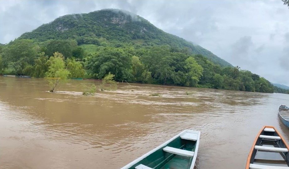 Llama turismo estatal a ser viajeros responsables ante crecientes de ríos