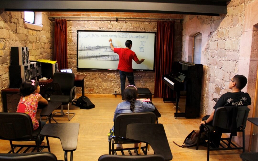 Promueve SECULT talleres de iniciación y actualización musical en el CEART