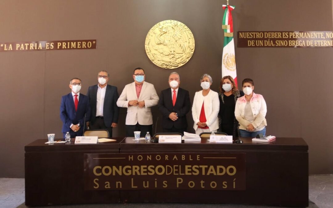 En comparecencia ante el congreso del estado, secretario de educación responde sobre regreso a clases y principales logros en el sector