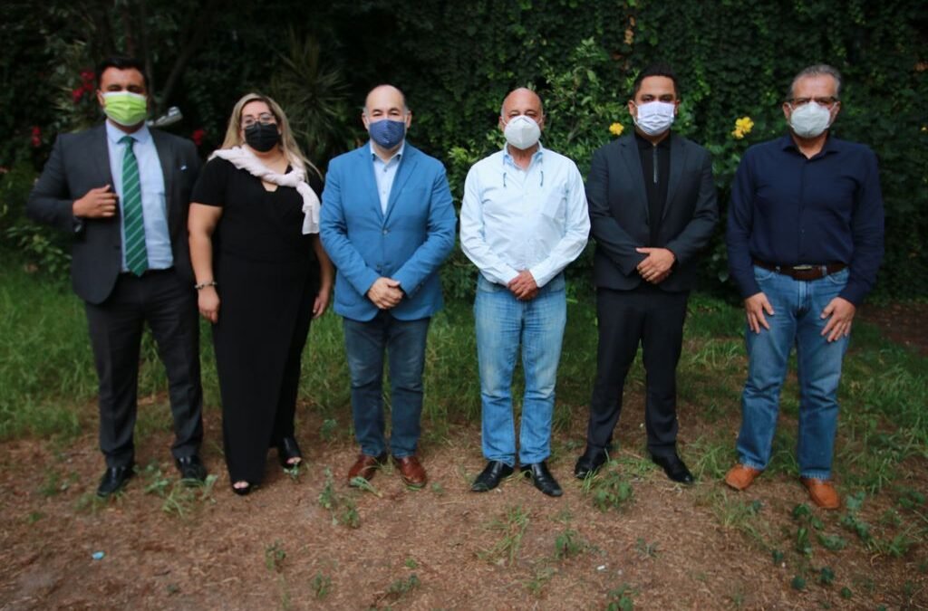 Se reúne Enrique Galindo con regidores electos del PVEM y PT