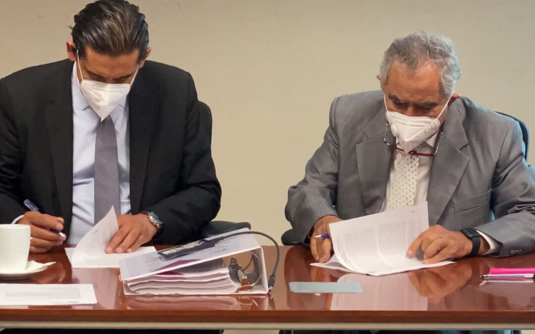 Junta de gobierno, designa a Daniel Acosta Díaz de León como director de los Servicios de Salud