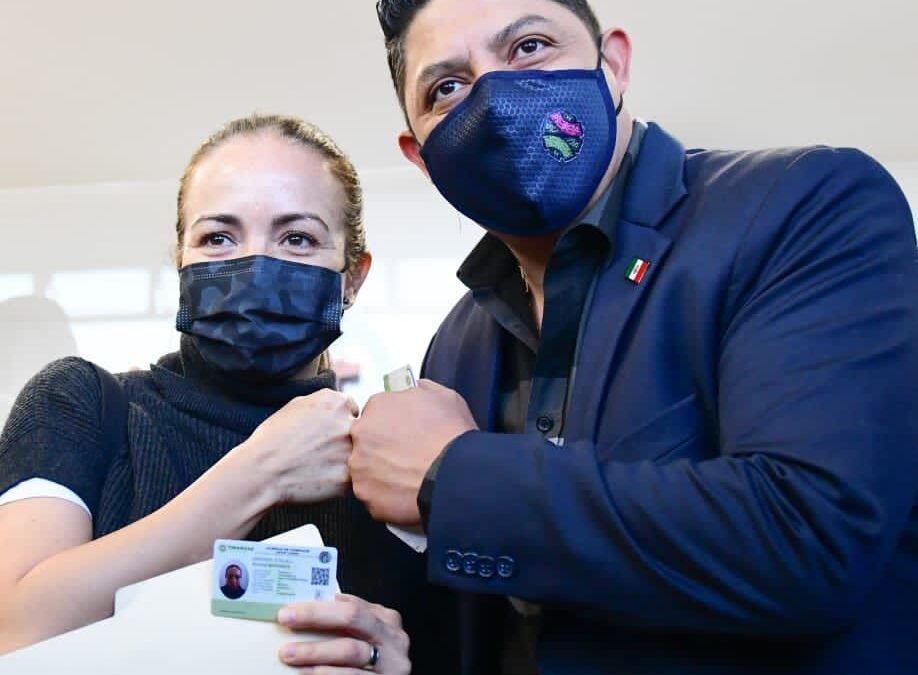 Arranca Ricardo Gallardo programa “licencia gratuita y permanente”