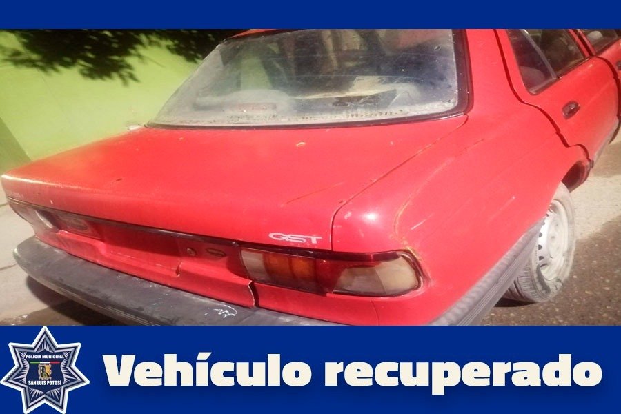 Dos autos con reporte de robo fueron recuperados por policías capitalinos