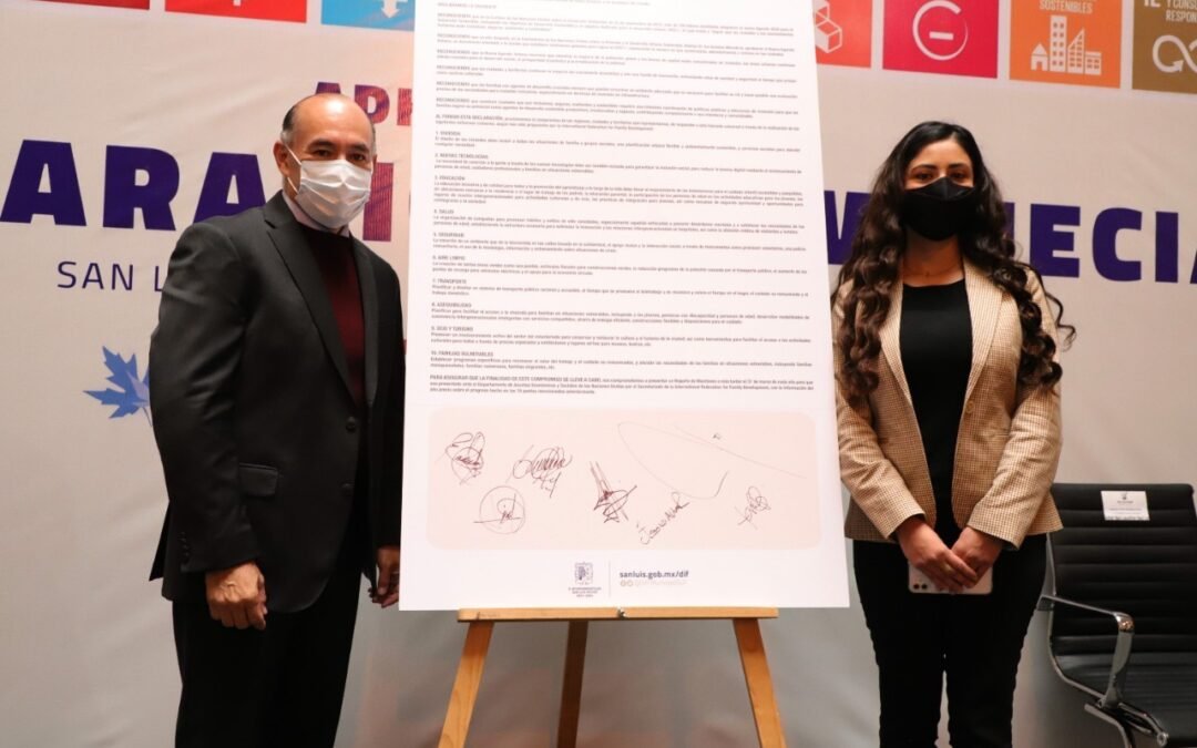 Alcalde Enrique Galindo firma declaración de Venecia en favor de las familias potosinas