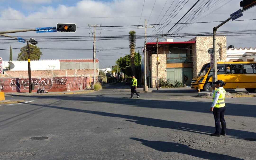 DGSPM restablece circulación vehicular en avenida Venustiano Carranza y Juan de Oñate