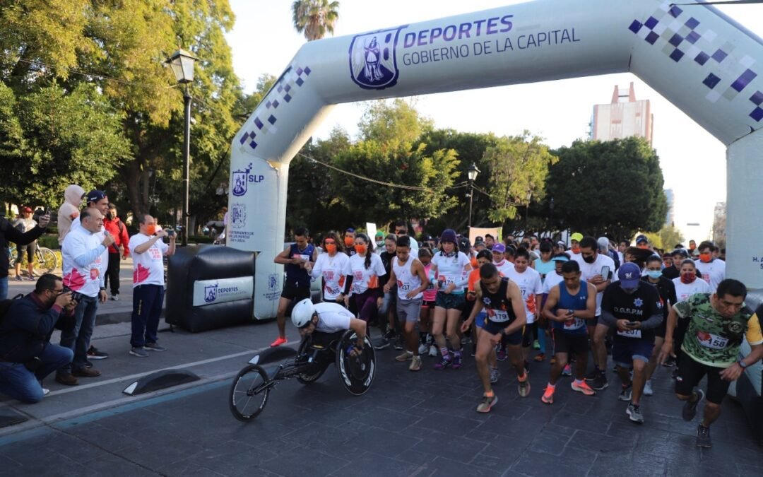 Imelda Pérez y José Arellano,  ganadores de la carrera atlética “Que nadie se quede atrás”