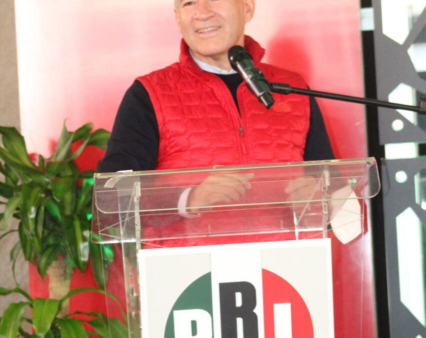 Llama Enrique Galindo a los priistas potosinos a dar la batalla por el partido