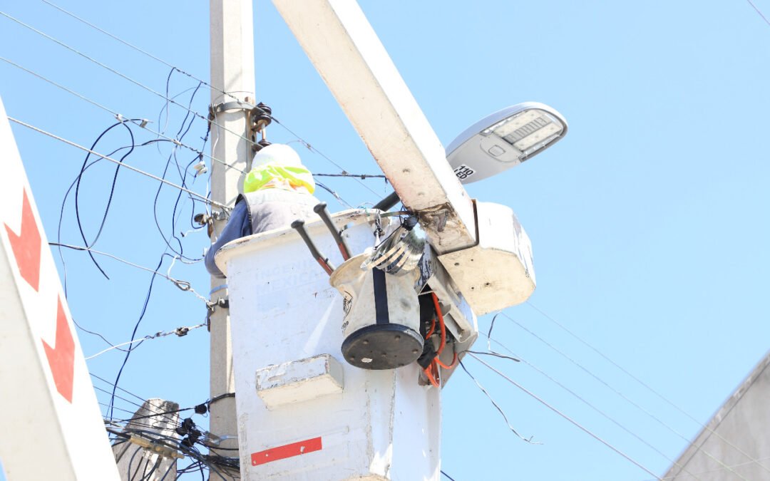 Reportes por falla de luminarias se responden en máximo 12 horas