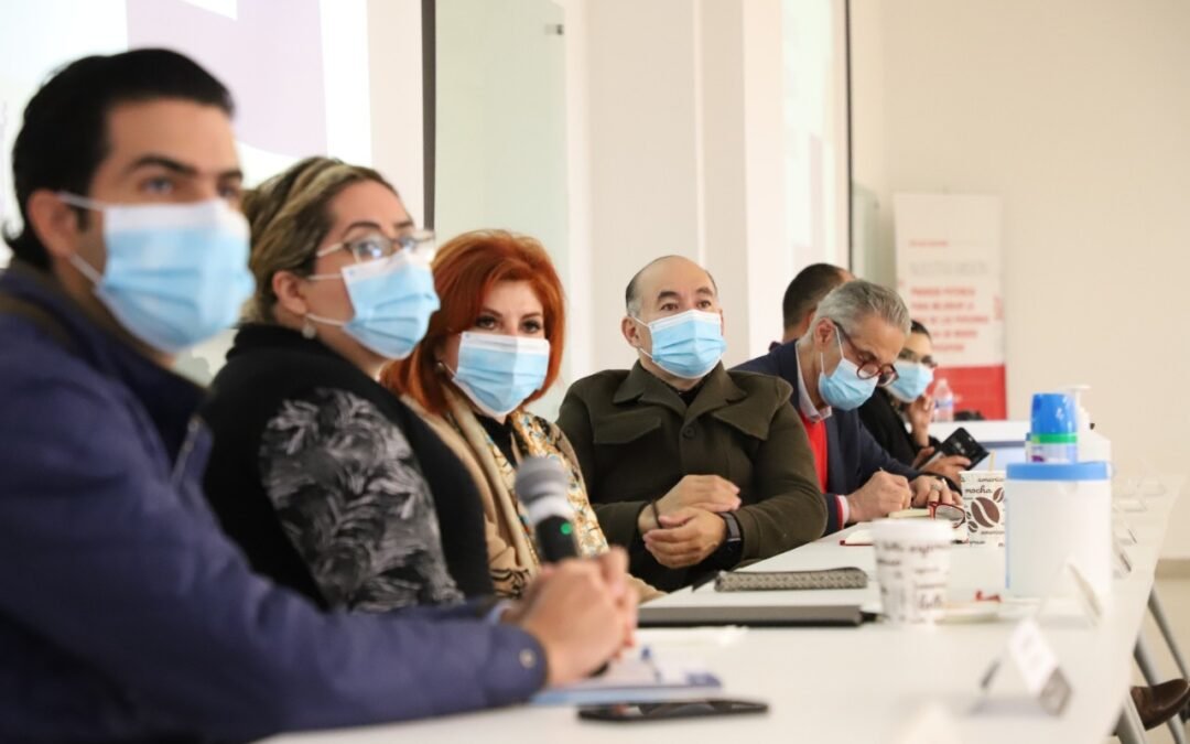 Enrique Galindo firmó compromiso por el desarrollo económico social de SLP