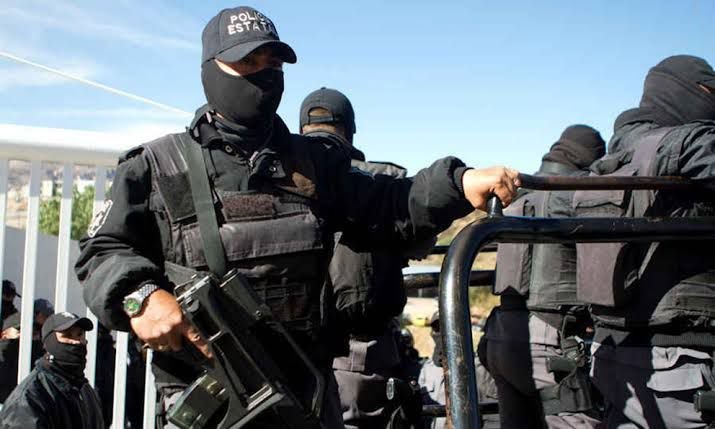 Frustran robo de cajero en Servicios de Salud