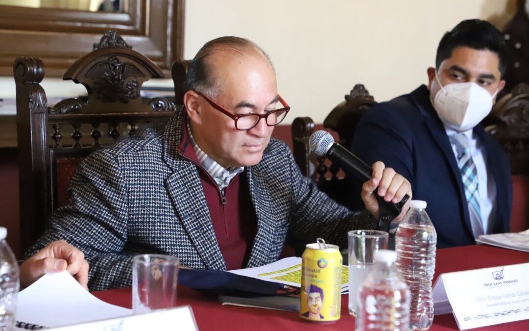 Gabriela López y López tomó posesión como nueva contralora municipal