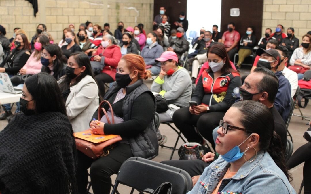 Instructores de los centros deportivos municipales reciben capacitación en primeros auxilios