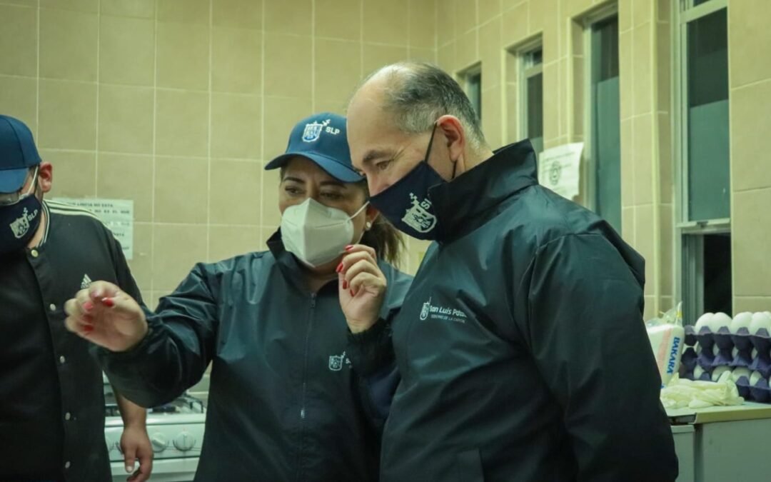 Supervisa alcalde Enrique Galindo el programa “Invierno DIF Contigo Sí”