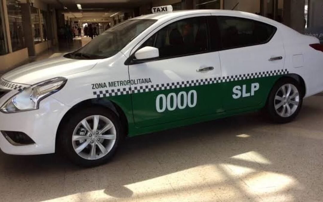 Ordena Jueza Federal otorgar 939 concesiones de taxi a mujeres