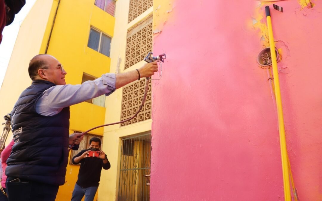 Alcalde Enrique Galindo supervisa avances del programa “De Corazón, Mi Casa”