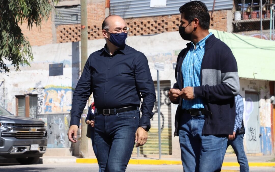 Galindo entregó la rehabilitación integral de la calle López Mateos, en la colonia Saucito
