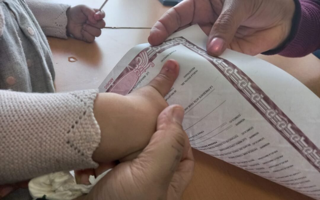 El DIF Municipal apoya a familia a obtener actas de nacimiento de sus hijos