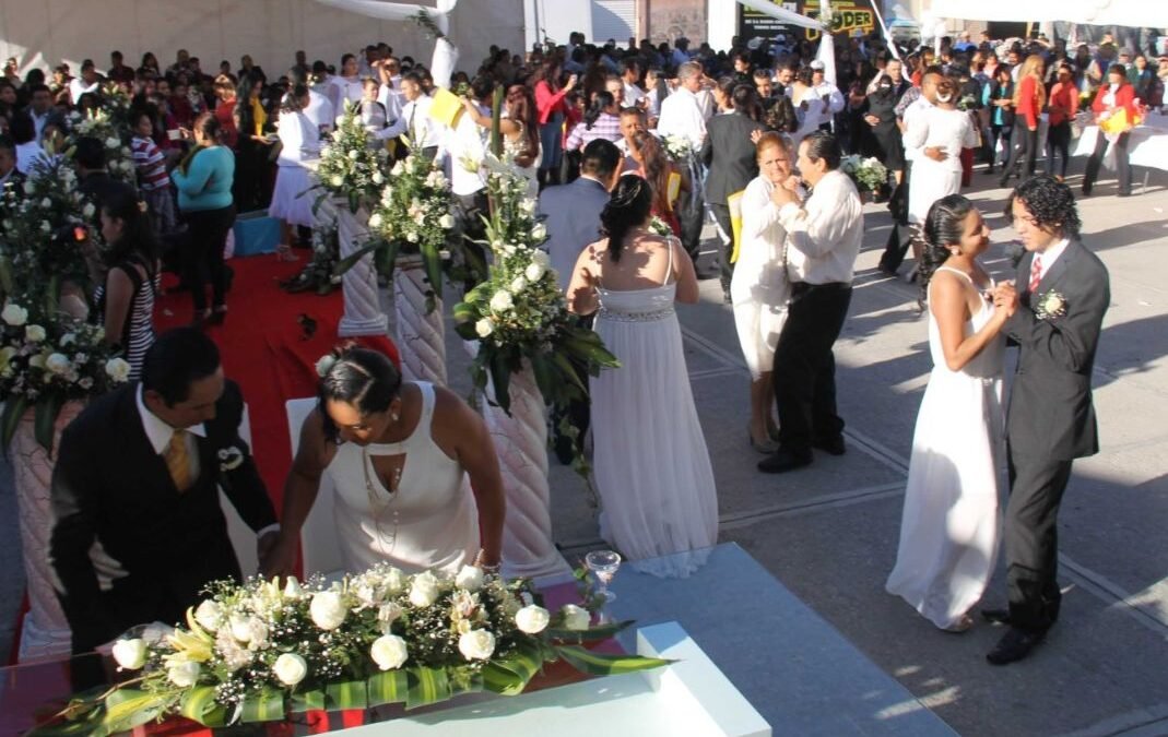 DIF Estatal fortalece la unión familiar con “matrimonios colectivos”