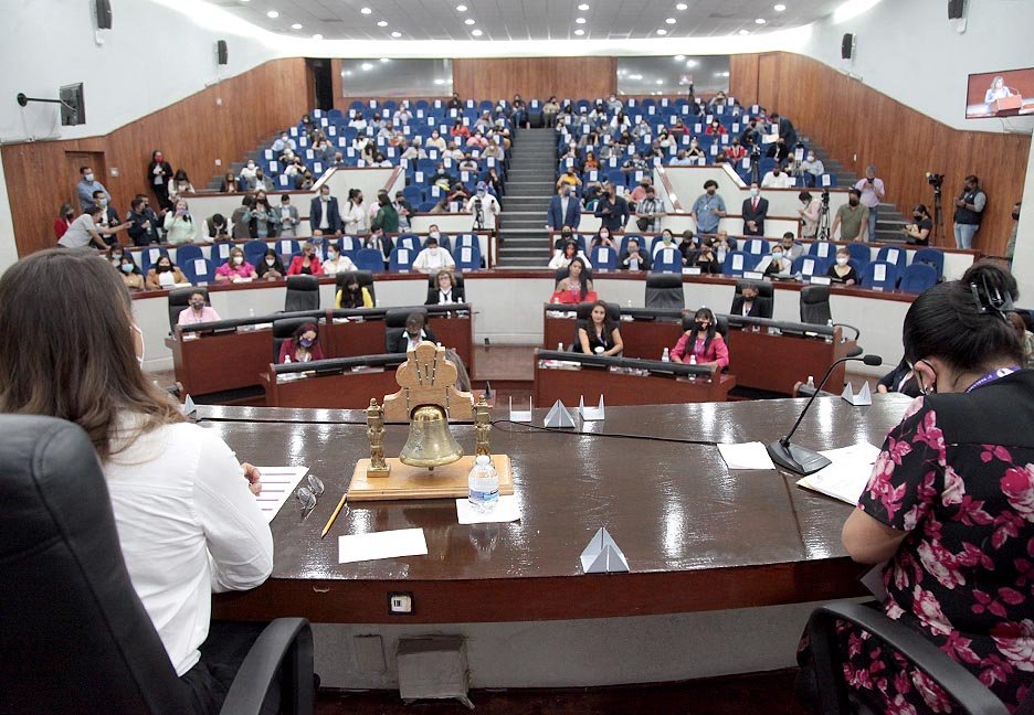 Mujeres exigen una vida libre de violencia en el ámbito público y privado
