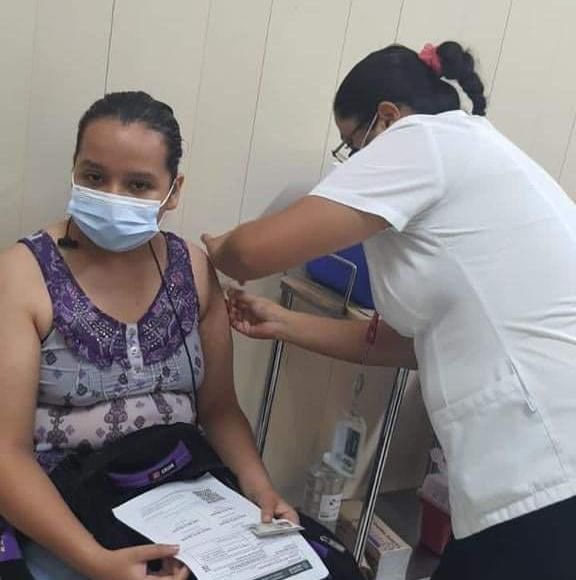 MÓDULO DE VACUNACIÓN COVID EN EL TANGAMANGA UNO