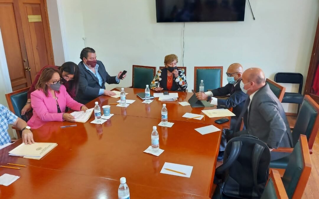 Proponen que sean los Ayuntamientos y los organismos operadores de agua los que determinen los aumentos de cuotas y tarifas por consumo de agua