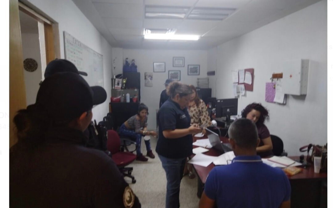 POLICÍA ESTATAL AUXILIA A JOVEN ORIGINARIA DE DURANGO TRAS SER ABANDONADA EN LA CAPITAL