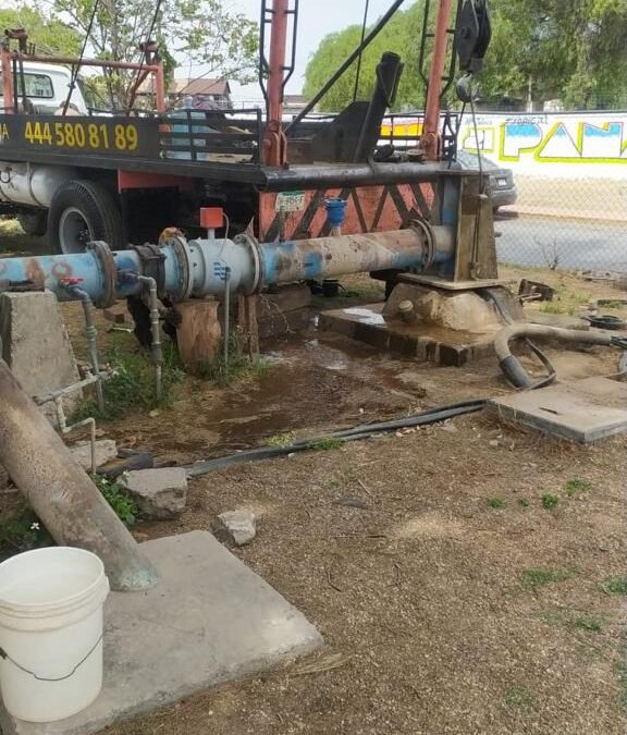 PERSONAL DE INTERAPAS LLEGA A UN ACUERDO CON VECINOS DE LA AVENIDA MÉXICO