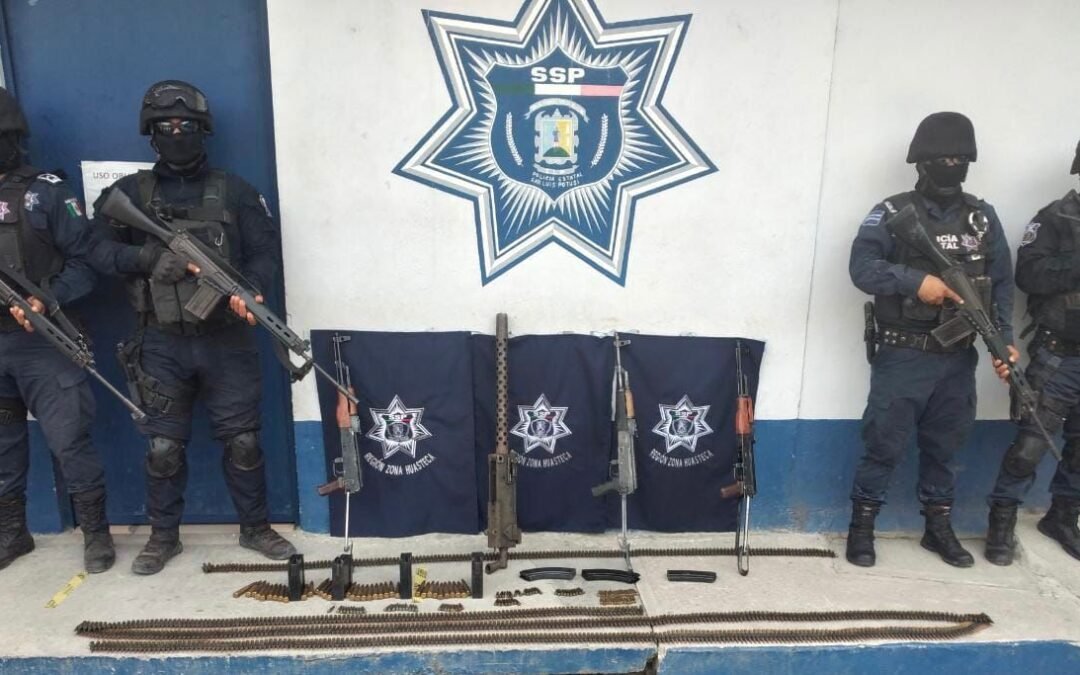 “Huasteca Seguro”, Policía Estatal aseguro armas largas y cargaddores