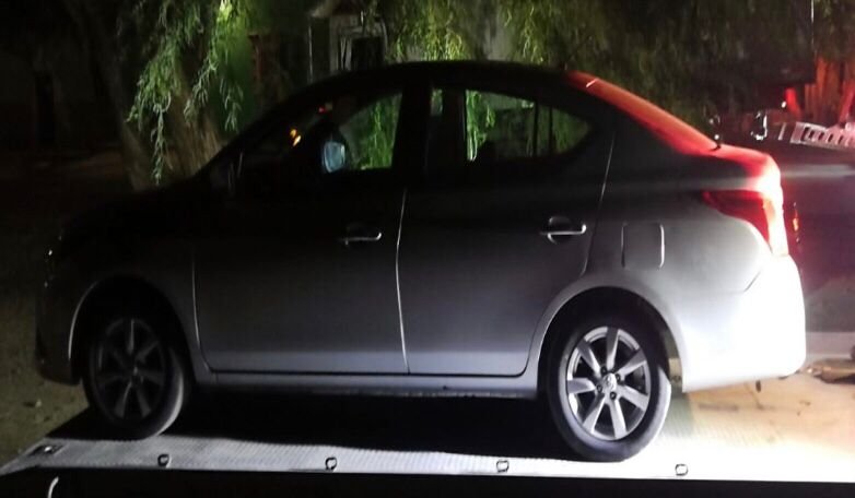 GUARDIA CIVIL ESTATAL LOCALIZA TRAILER Y VEHÍCULO, MINUTOS DESPUÉS DE HABER SIDO ROBADOS EN MEXQUITIC