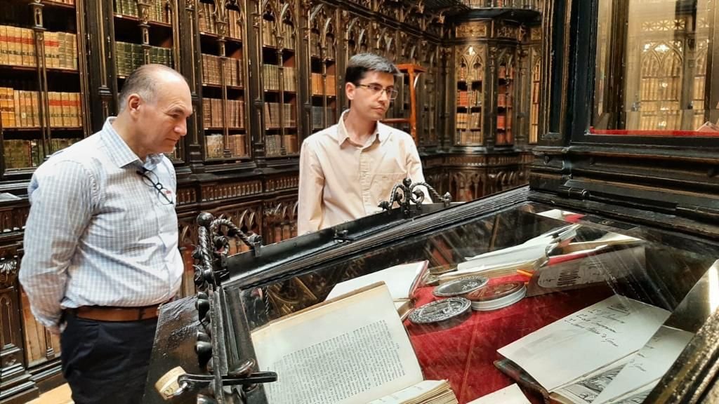 El alcalde Enrique Galindo se reúne con la Mesa Directiva del Senado de España