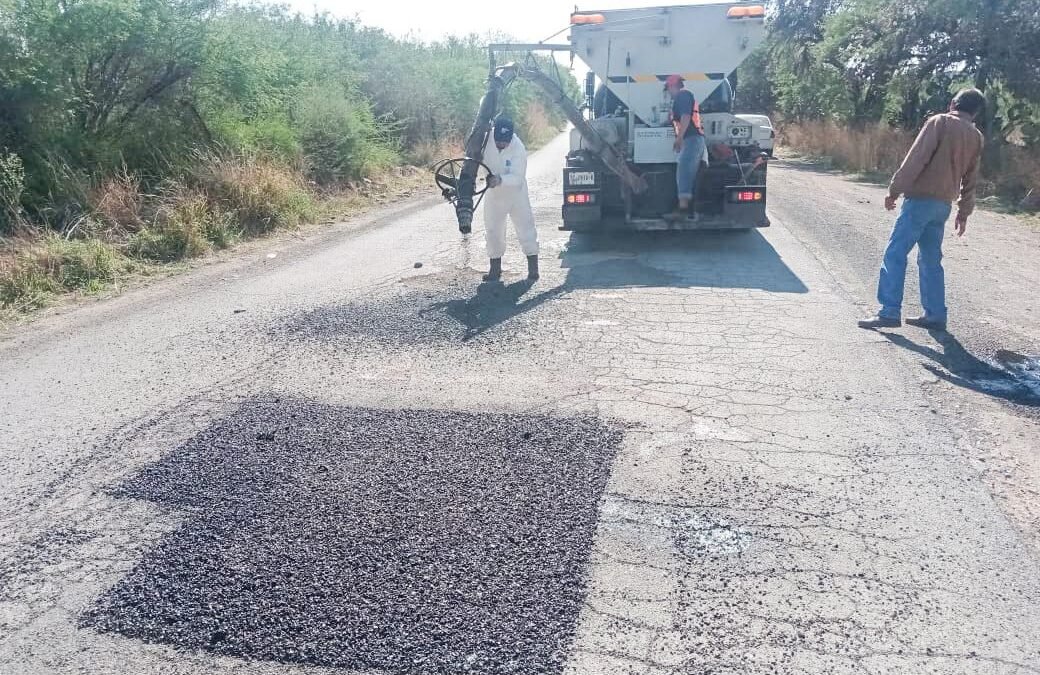 En Bocas, se amplía la cobertura del programa de bacheo y rehabilitación de vías