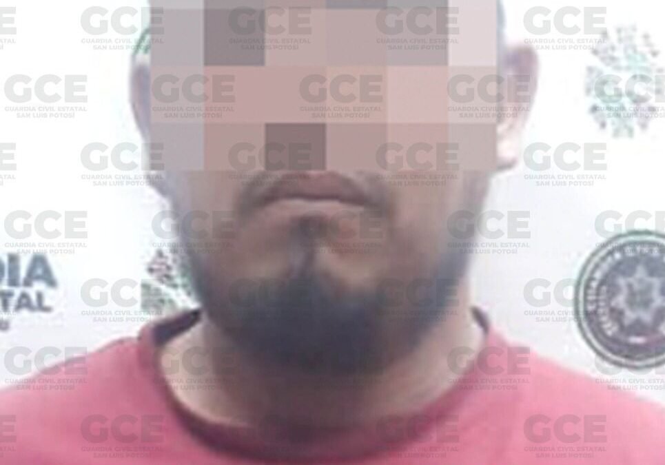 GUARDIA CIVIL ESTATAL DETIENE A HOMBRE POR CONDUCIR UN TRACTOCAMIÓN CON NÚMEROS CONFIDENCIALES ALTERADOS