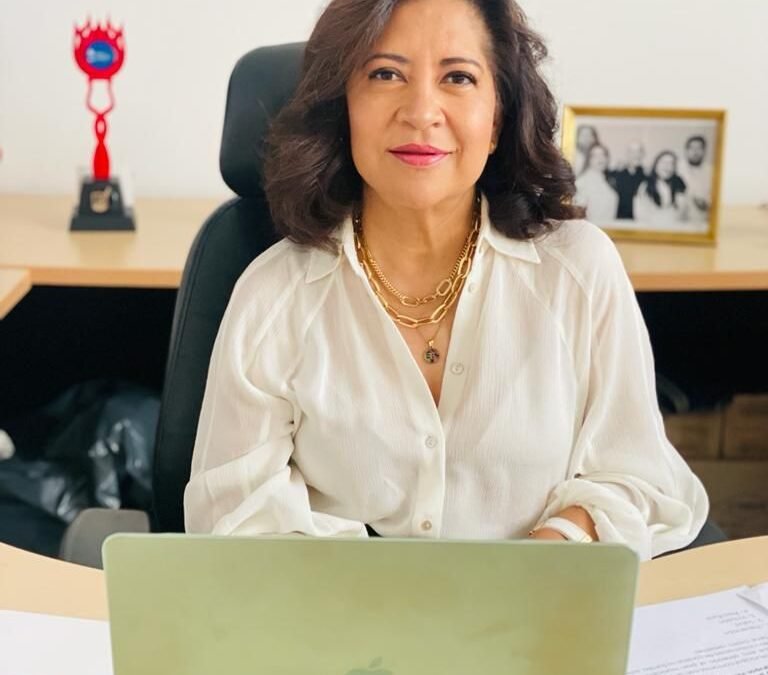 La Presidenta del DIF Municipal, Estela Arriaga Márquez compartió su experiencia en favor de las familias potosinas