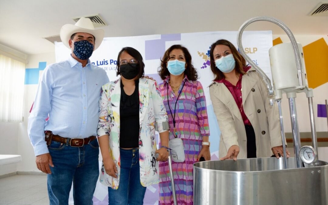 El Sistema DIF Municipal entregó equipamiento a la UBR de la delegación de Bocas