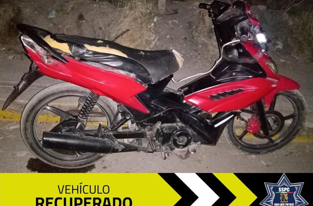 En distintos hechos, Guardia Municipal detiene a dos personas en posesión de vehículos con reporte de robo