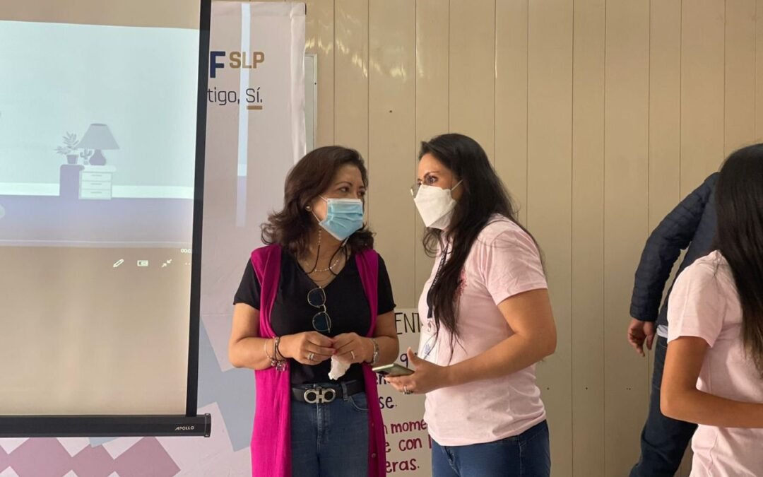 Inicia taller «Tú, yo, nosotras, todas. Tu salud femenina», por parte del DIF Municipal y la UASLP