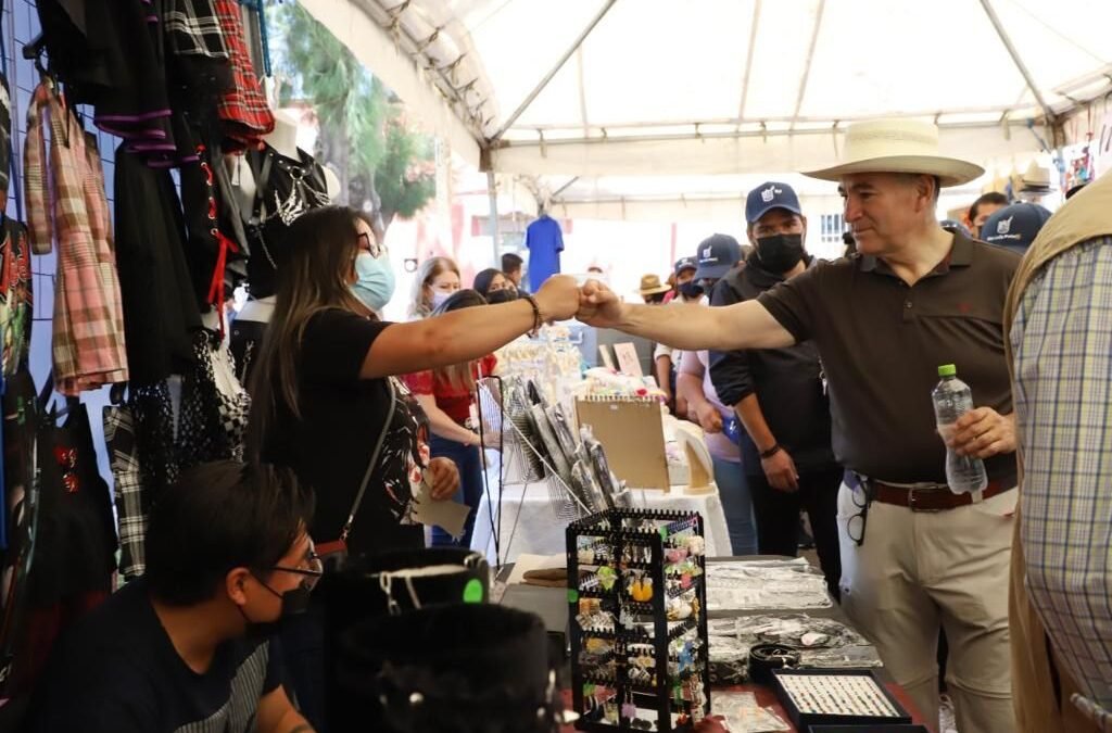 Con Feria del Emprendimiento en Pozos, Gobierno de la Capital impulsa a las empresarias potosinas