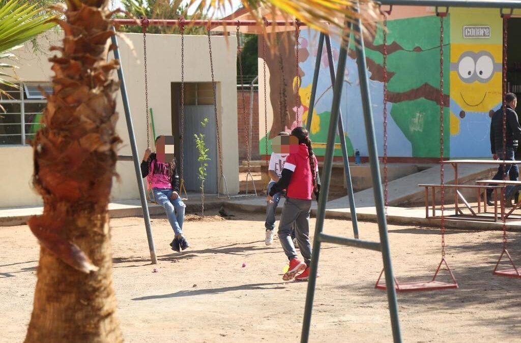 Elevar las condiciones de las escuelas municipales, compromiso del Gobierno de la Capital