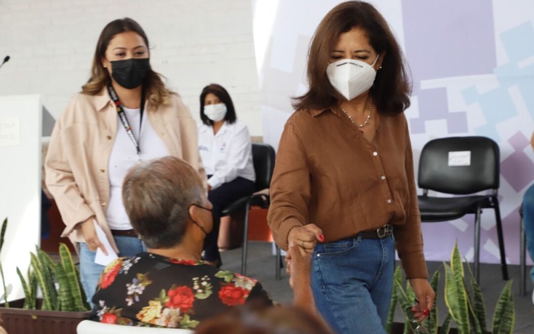 Concluyen más de 60 adultos mayores taller de Autocuidado en La Pila