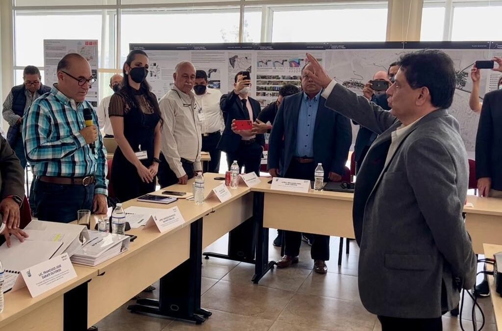 Alcalde Enrique Galindo designa a Javier Ernesto Flores Navarro como director del Implan