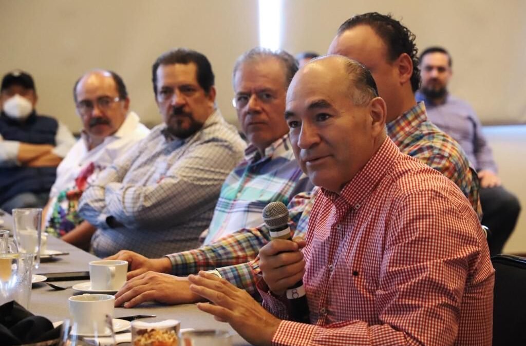 Con visión propositiva, Ayuntamiento y constructores establecen mesa de diálogo para encauzar el desarrollo sostenible de SLP