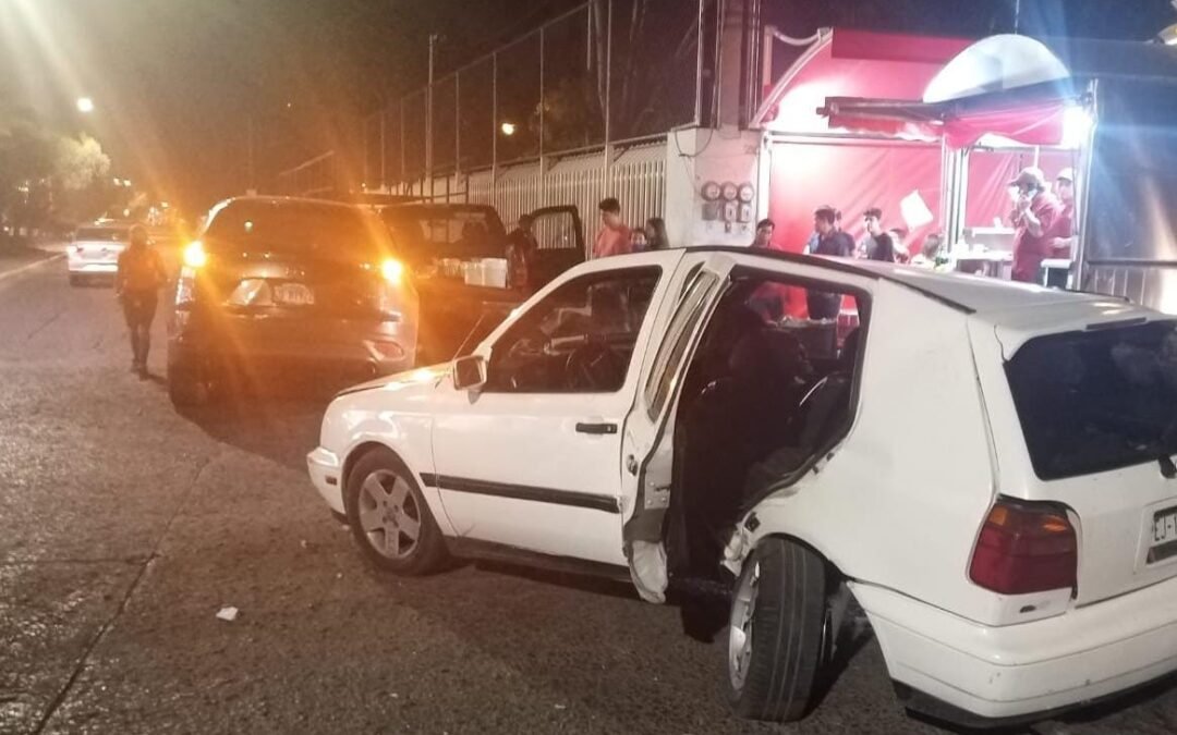 Conductor es detenido señalado por causar daños y lesiones en un hecho de tránsito