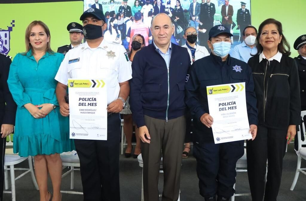 Alcalde Enrique Galindo se compromete a duplicar los estímulos a Policías Municipales.