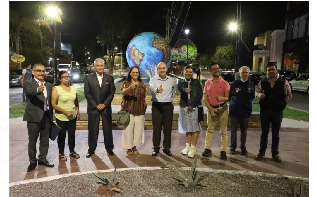 Con urbanismo táctico, el alcalde Enrique Galindo rescata la Plaza de las Estaciones como lugar de esparcimiento