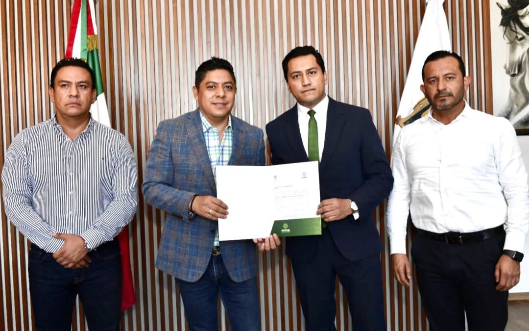 GOBERNADOR RICARDO GALLARDO TOMA PROTESTA A NUEVOS FUNCIONARIOS ESTATALES