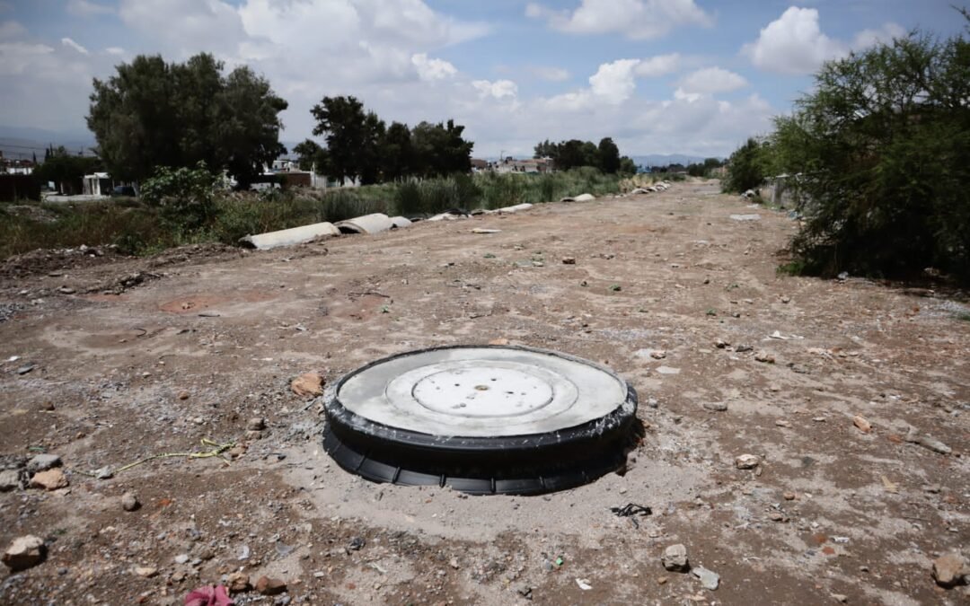 AL CIEN POR CIENTO COLECTOR DE LA COLONIA LOS SILOS